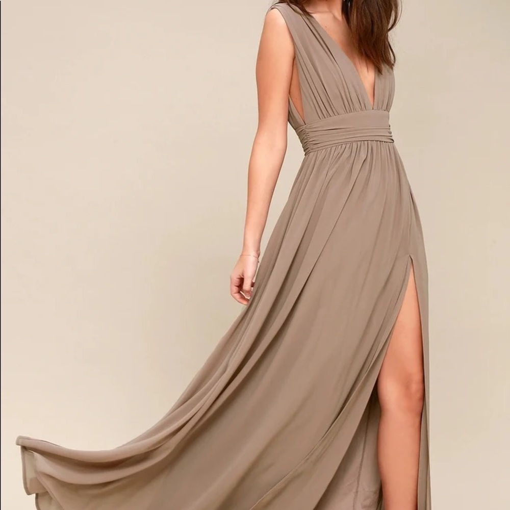 LULUS NWT heavenly hues taupe maxi dress size Medium